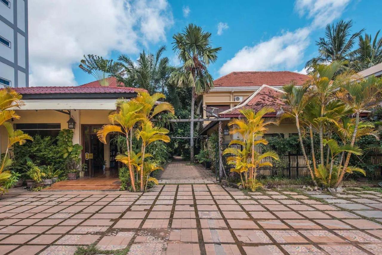 Marirath Boutique Hotel Siem Reap Buitenkant foto