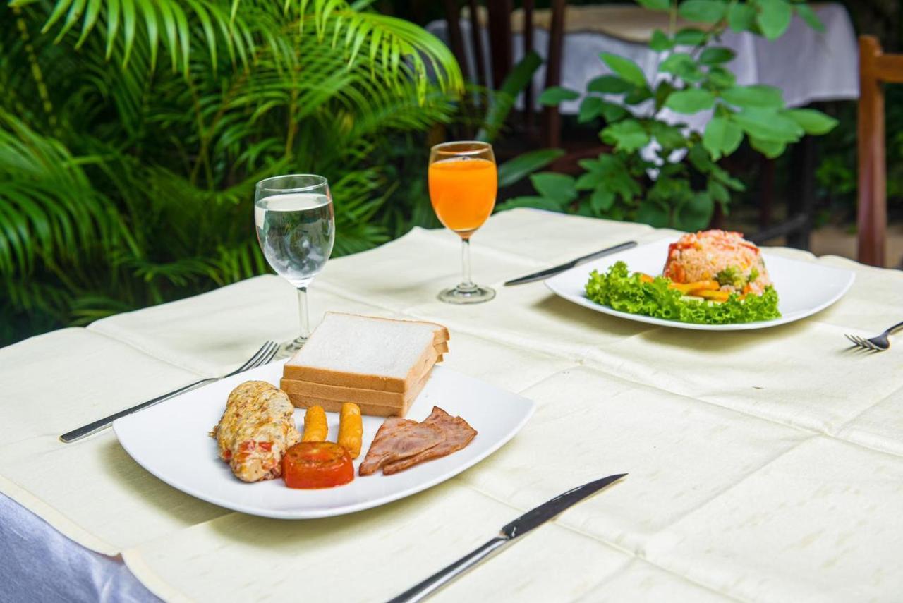 Marirath Boutique Hotel Siem Reap Buitenkant foto