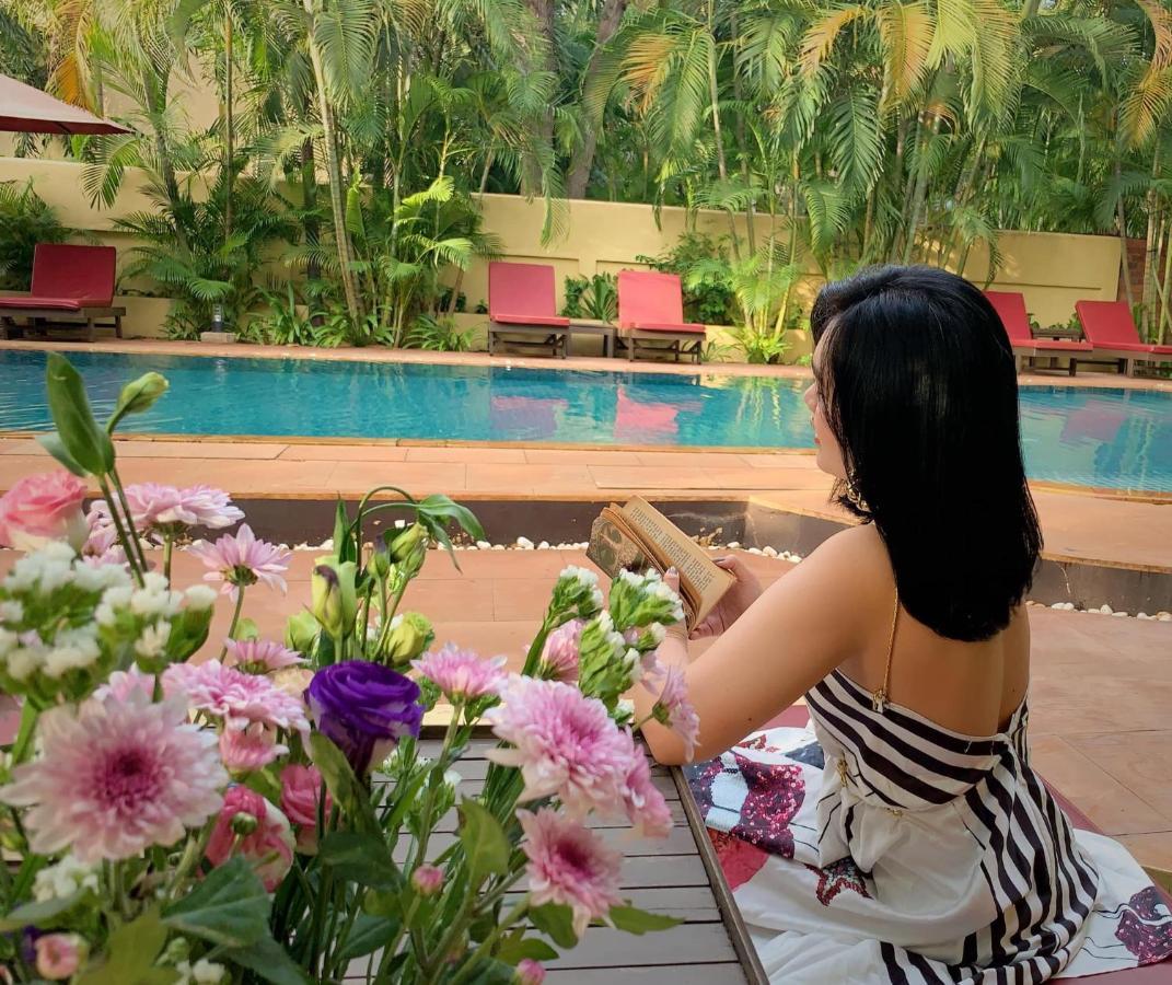 Marirath Boutique Hotel Siem Reap Buitenkant foto