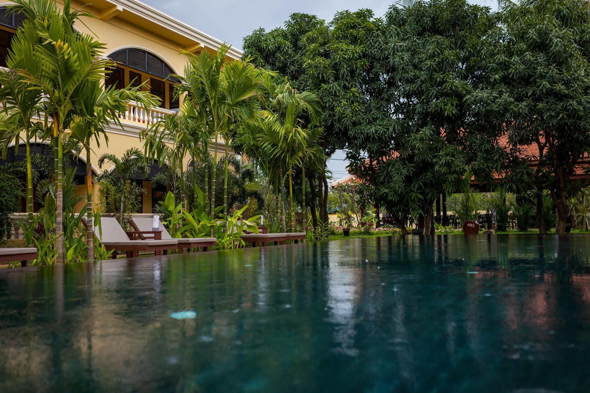 Marirath Boutique Hotel Siem Reap Buitenkant foto